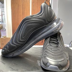 Nike AirMax 720